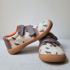 Livie & Luca Hayes Coyote Print shoes, size 13
